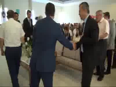 Ahmet Baysal'dan, 10'uncu Yıl Marşı yasağı tepkisi