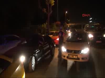 Atatürk Havalimanı yolcu trafiğine açıldı
