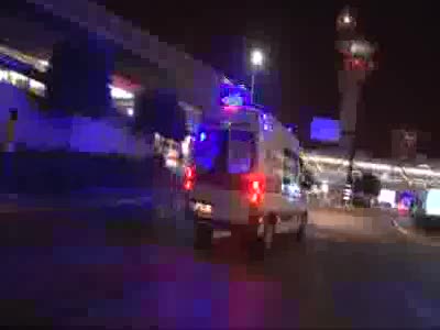Patlamanın ardından Atatürk Havalimanı'nın önünden görüntüler - 2