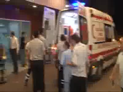 Yaralılar Bakırköy Devlet Hastanesi'ne getiriliyor - 3