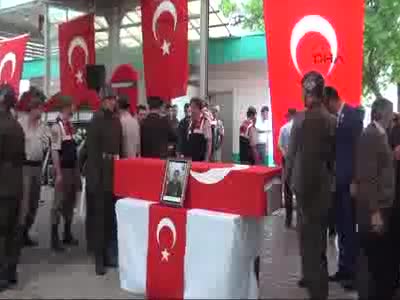 Şehit eşi: Kanın yerde kalmayacak aşkım