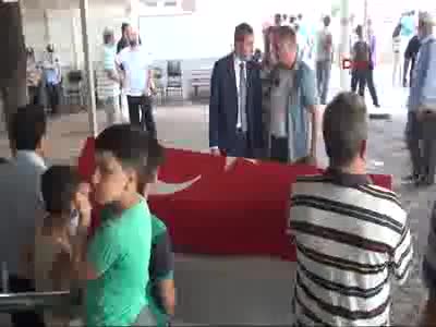Bursa'da tır otomobili hurda yığınına çevirdi : 1 ölü