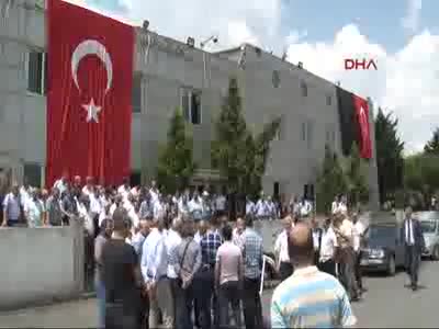 Terör kurbanı iki taksici için havalimanında helallik alındı
