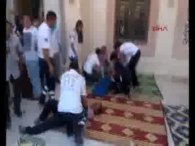 Adana'da cuma namazında bomba şüphesiyle cami boşaltıldı - 2