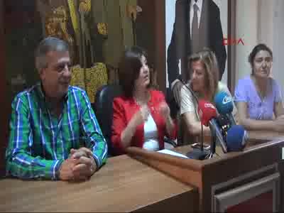 CHP'li kadınlar müftü ve imamın evlendirme yetkisini eleştirdi
