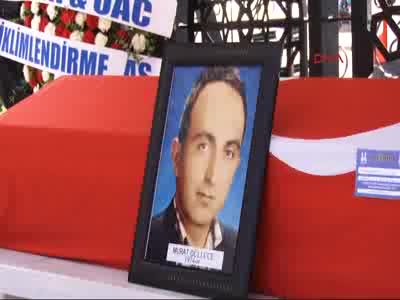 Prensesler babalarını son yolculuğuna uğurladı