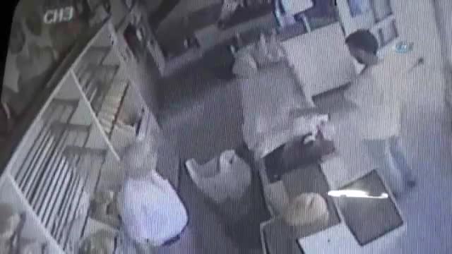 Bursa'da bağış yapacağım deyip sadaka kutusunu çaldı
