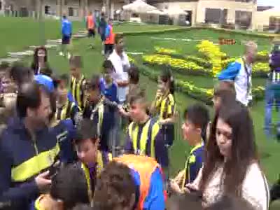 Fenerbahçe'de teknik heyet ile basın mensupları maç yaptı
