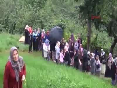 Selfie çekerken kurşuna hedef olan Feyzanur öldü