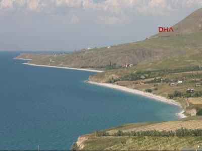 İranlılar Van Gölü'ne plaj istiyor
