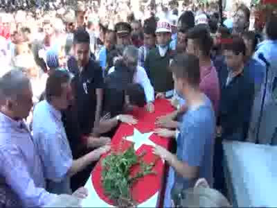 Denizlili şehit son yolculuğuna uğurlandı