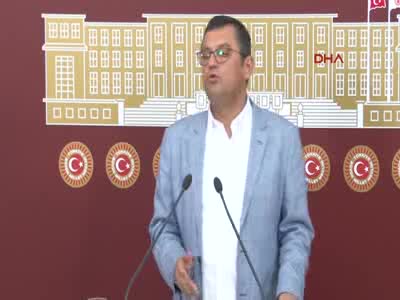 CHP'li Özgür Özel Meclis'te düzenlediği basın toplantısında konuştu - 3