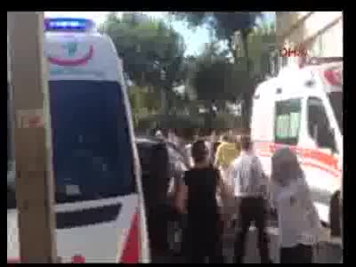 Beyoğlu'nda silahlı saldırı: 2 yaralı