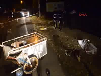 Otomobilin çarptığı seyyar satıcı öldü