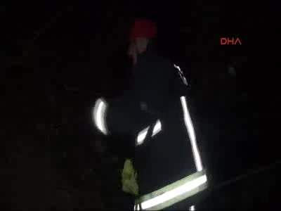 Bursa'da Uludağ eteklerinde mahsur kalan 4 çocuk, 5 saatlik çalışmayla kurtarıldı