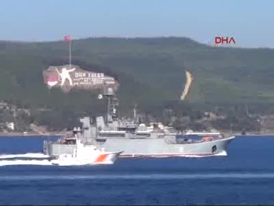 Rus savaş gemisi Marmara'ya yol aldı
