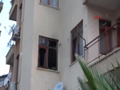 Yeni evli çift yanmaktan son anda kurtuldu