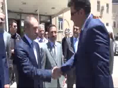 Bakan Yardımcısı Erdem,Yüksekova'da hasar gören okulları inceledi
