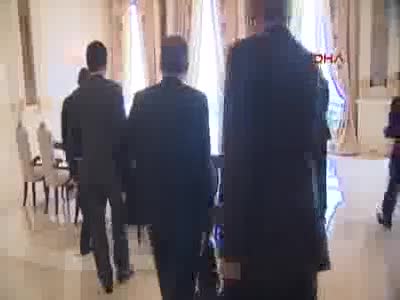 Azerbaycan Cumhurbaşkanı Aliyev, Çavuşoğlu'nu  kabul etti