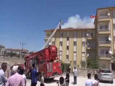 Aksaray'da yangın paniğe neden oldu