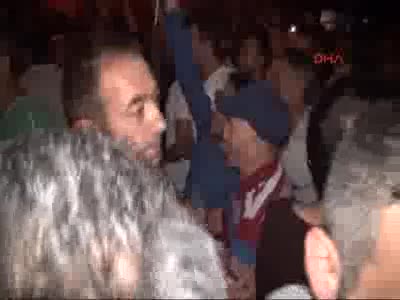Bursa'da binlerce kişi sokağa döküldü - 2