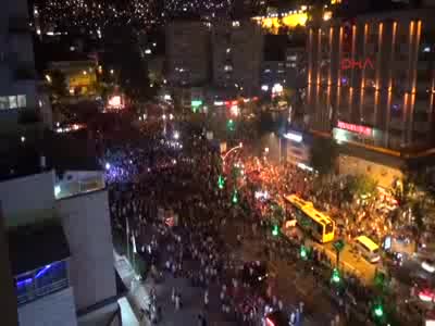 Bursa'da darbe girişimi protestosu