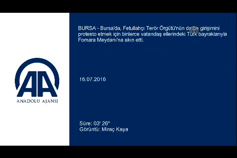 Vatandaşlar Türk bayraklarıyla Bursa Fomara Meydanı'na akın etti