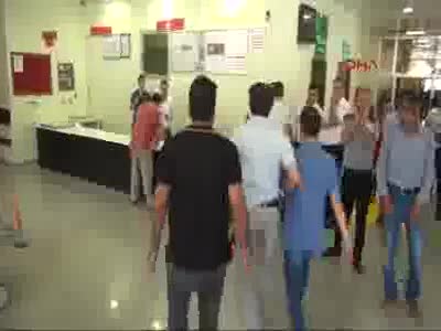 Şanlıurfa'da sağlık kontrolüne getirilen 2 askere linç girişimi - 2