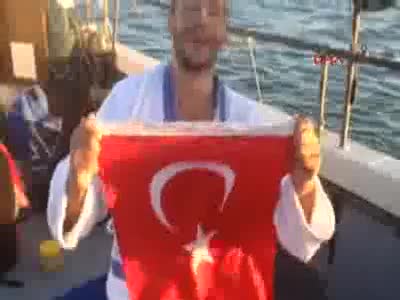 İzmirli Emre tarih yazdı