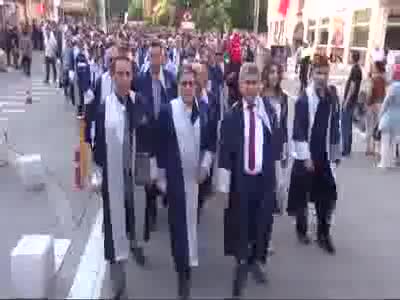 Uşak Üniversitesinden darbe girişimine kınama