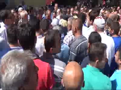 Bursa'da Şehit Polis İbrahim Akın son yolculuğuna uğurlanıyor - 1