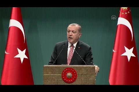 Erdoğan: Türkiye'de 3 ay süreyle OHAL ilan edildi