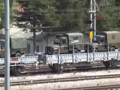 Askeri araç ve mühimmat yüklü tren 10 gündür Bilecik Garı'nda bekliyor