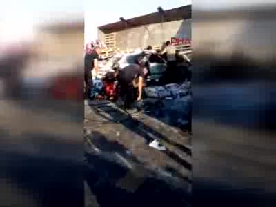 İzmir'de zincirleme trafik kazası: 1'i ağır 10 yaralı