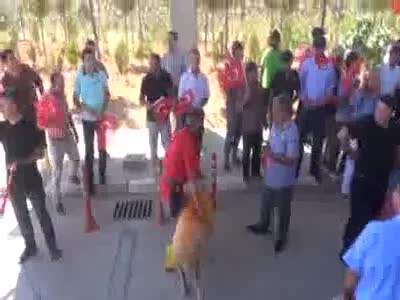Darbe girişiminde yaralanan gence görkemli karşılama