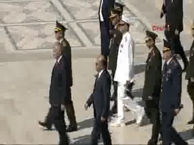 YAŞ üyeleri, Başbakan Binali Başkanlığı'nda Anıtkabir'i ziyaret etti - 2