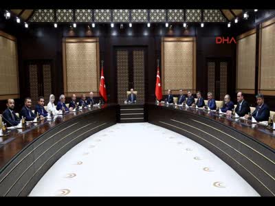 Cumhurbaşkanı Erdoğan, TBMM Başkanı Kahraman ve Başkanlık Divanı üyelerini kabul etti