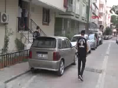 İstanbul'da eş zamanlı polis operasyonu - 1