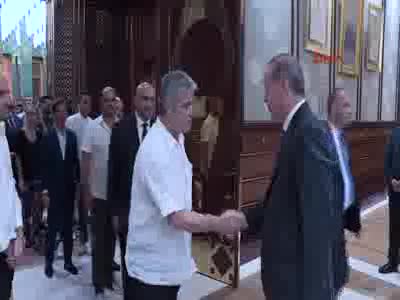 Cumhurbaşkanı Erdoğan ünlü isimleri konuk etti