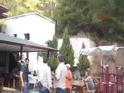Aranan firari askerlerden 2'si fırından ekmek gasp etti