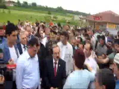 Kendisini valiye şehit eşi olarak tanıtan kadına 'dolandırıcılık' soruşturması