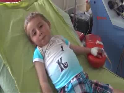 3.5 yaşındaki Can, 9 yaşındaki ablasına hayat verdi