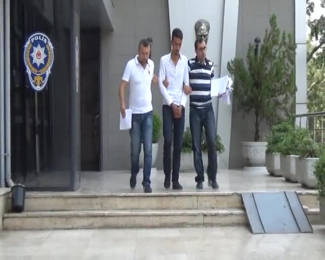 Bursa'da 'darbe girişimi' söylentisiyle dolandırıcılık!
