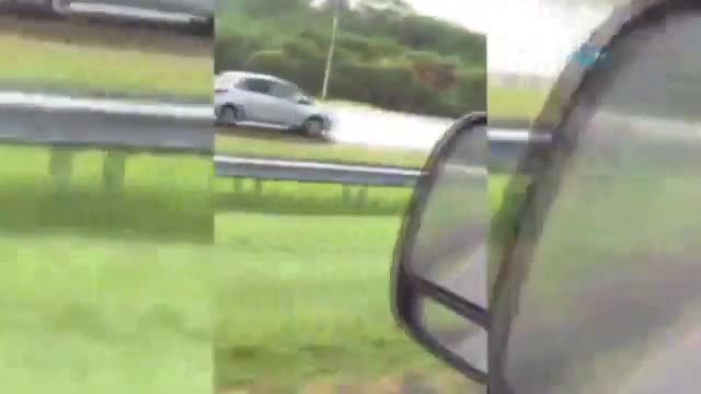 Ters şeritten giden otomobil kazaya davetiye çıkardı