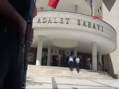 Şanlıurfa'da 52 akademisyen adliyeye çıkarıldı