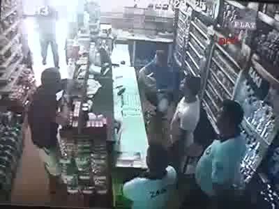 Belediye Başkanı ile marketçi kavgası güvenlik kamerasında