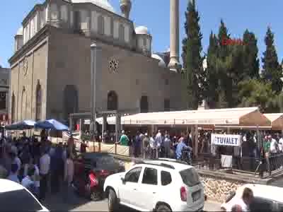 Denizde boğulan mühendis Ömer Mutlu, toprağa verildi