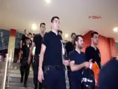 Bylock mesajlaşmasını kullanan 10 asker tutuklandı
