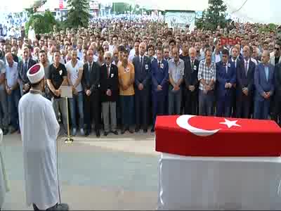 Şehit asker son yolculuğuna uğurlandı - 2