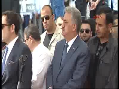 Başbakan Yıldırım Bakan Işık'ın annesinin cenaze törenine katıldı - 1